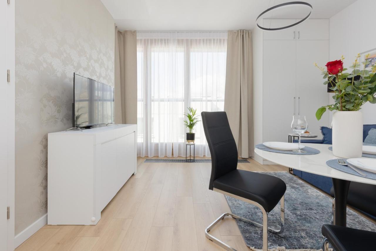 Warszawa Srodmiescie Bonifraterska Apartments By Noclegi Renters Dış mekan fotoğraf