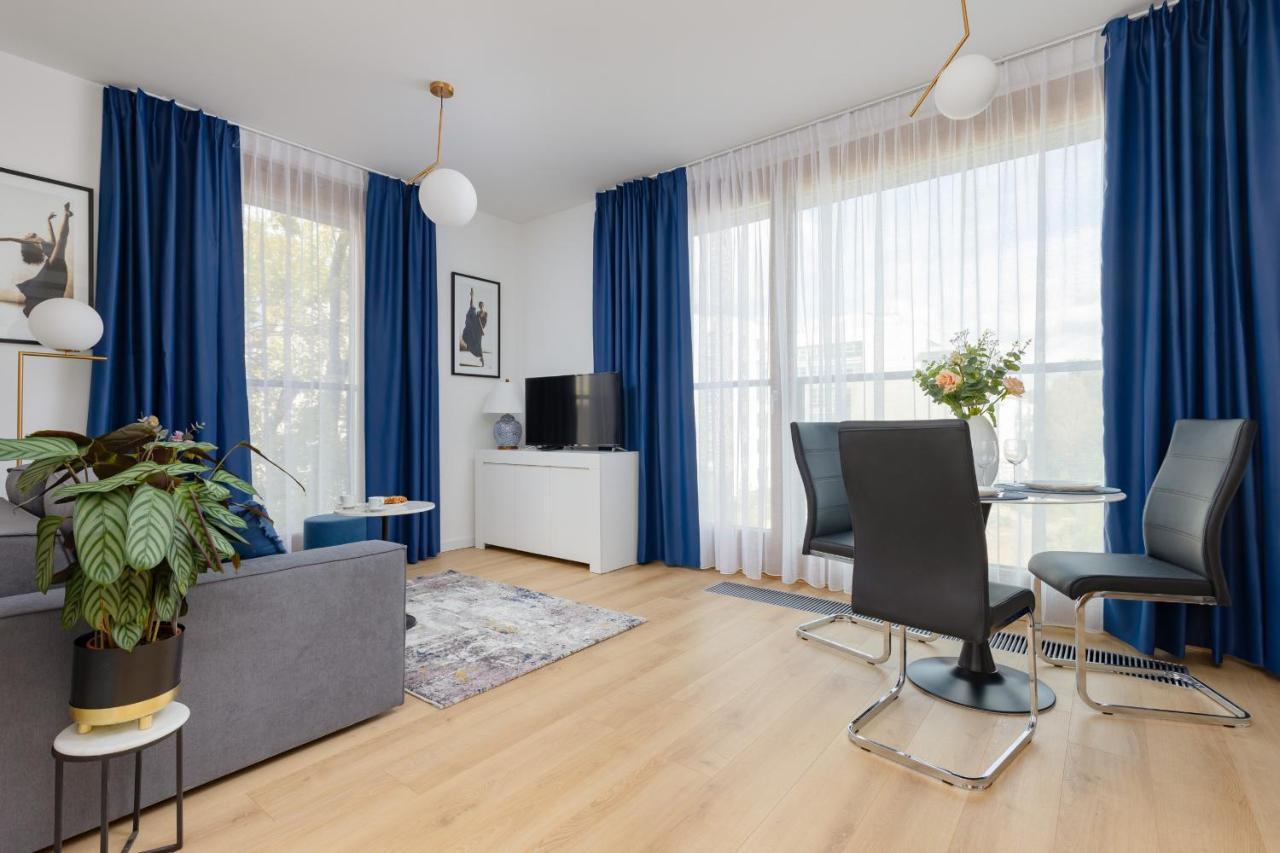 Warszawa Srodmiescie Bonifraterska Apartments By Noclegi Renters Dış mekan fotoğraf